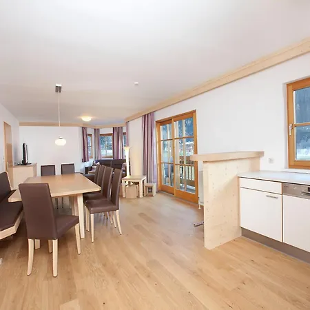 Apartment In Near The Lifts *