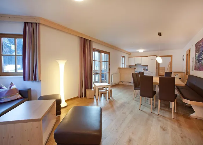 In Near The Lifts * Wald im Pinzgau